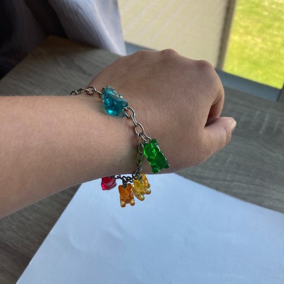 Rainbow gummy bear bracelet - Picture 2 of 2